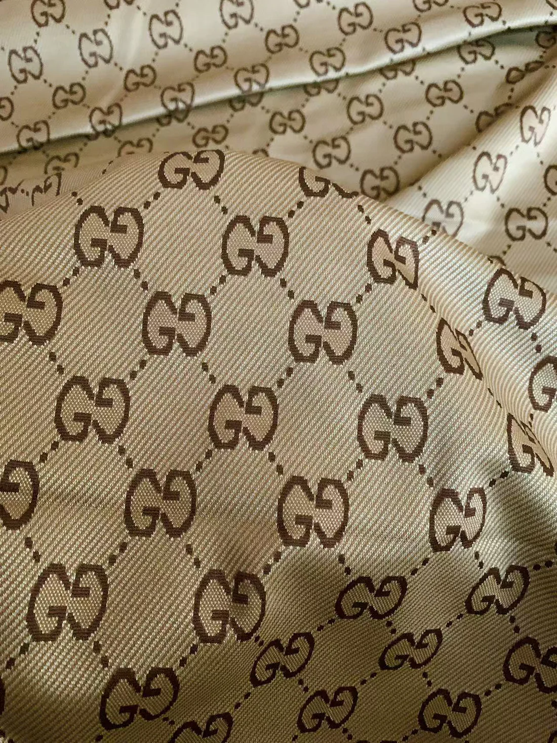 Gucci-Style 0.8 - Sample 3